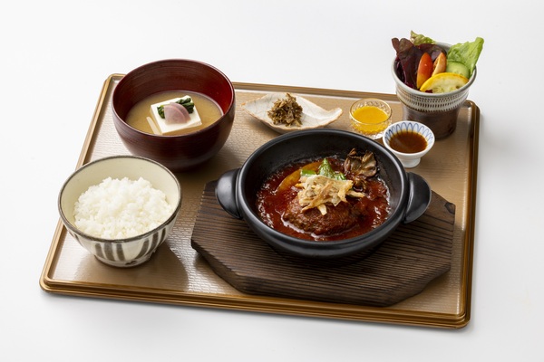 里山あか牛ハンバーグ御膳