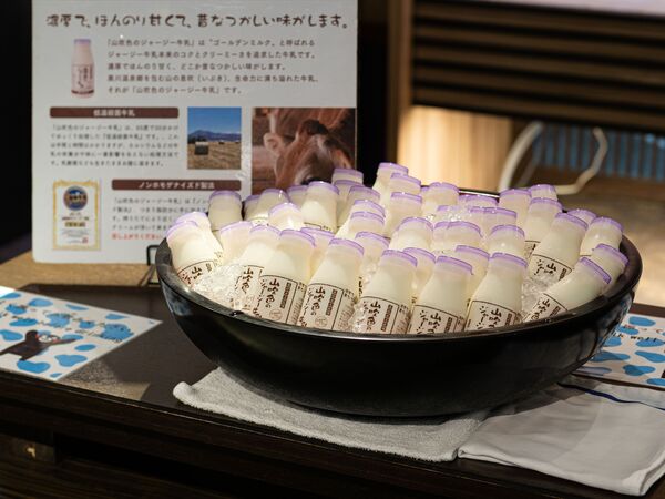 朝食ビュッフェミルク